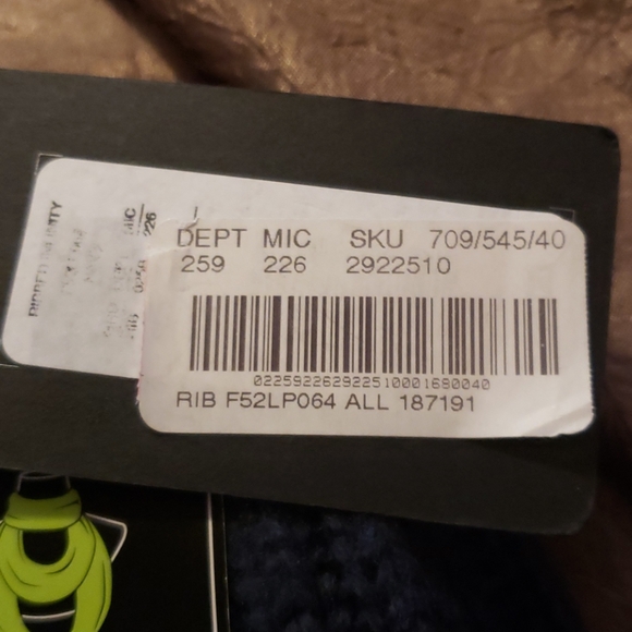 Scarf - Picture 5 of 9